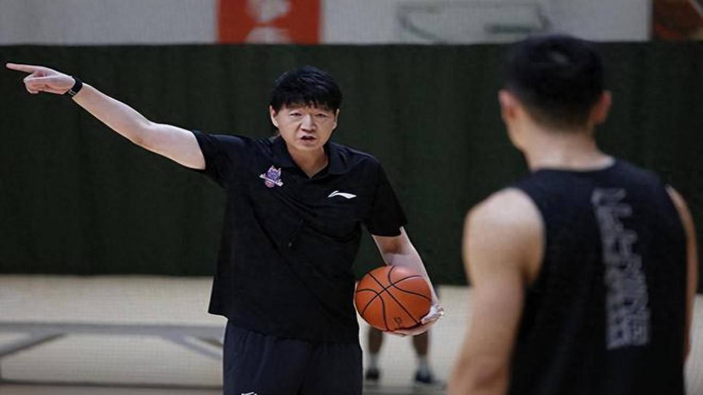 赛后突围战来临，山东男篮围绕全明星赛主帅复盘，信心回归，阵容厚度经受考验的简单介绍九游体育