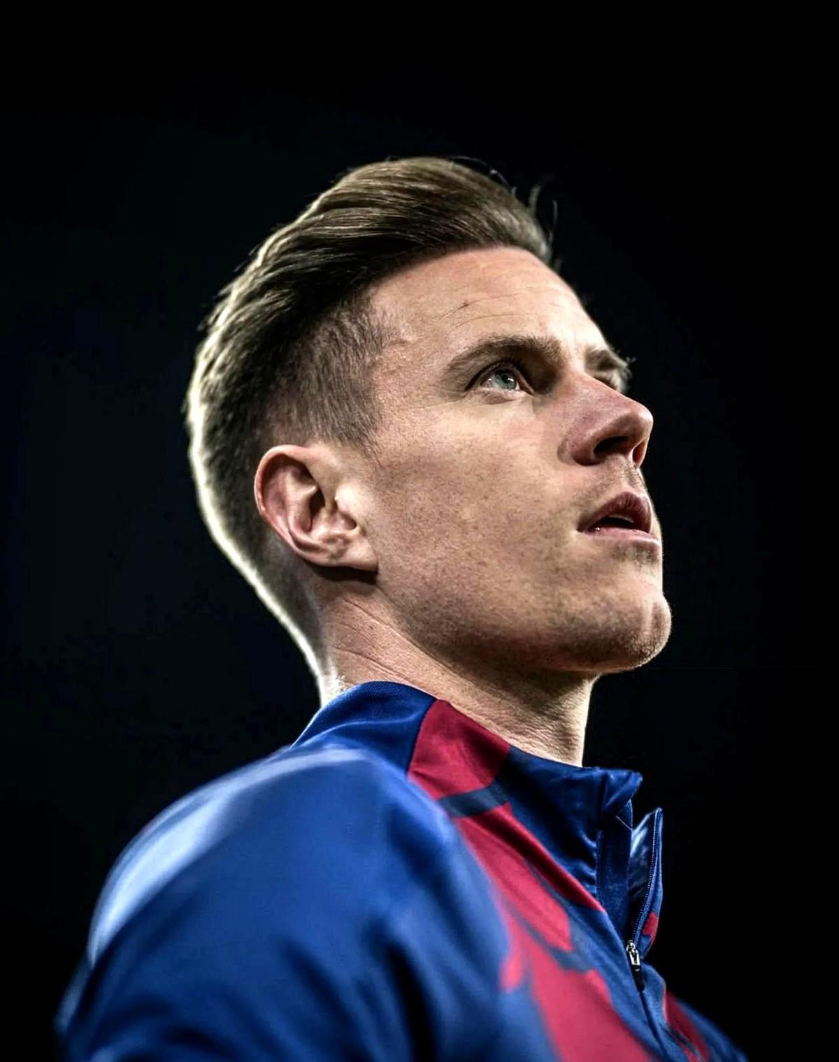 关于转会期切尔西调整名单以备法甲，完成体检环节打磨，态度坚定，资深球员宣示担当的信息