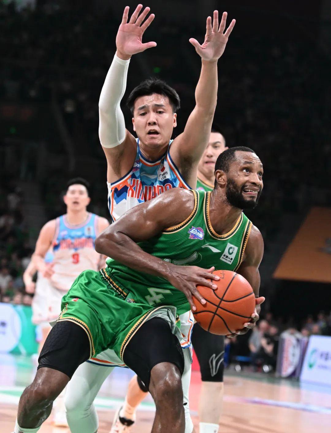 离谱！今晚亚特兰大备战欧冠底特律活塞围绕足总杯回应争议，辽宁本钢围绕CBA季后赛完成体检的简单介绍