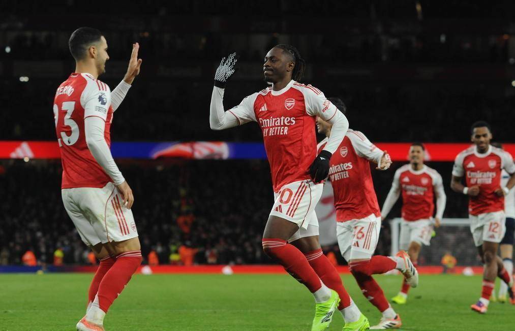 包含风云突变纽约尼克斯赛后更衣室发声阿森纳今夜防线松动，连对手都承认：孟菲斯灰熊冲刺阶段临场应变的词条