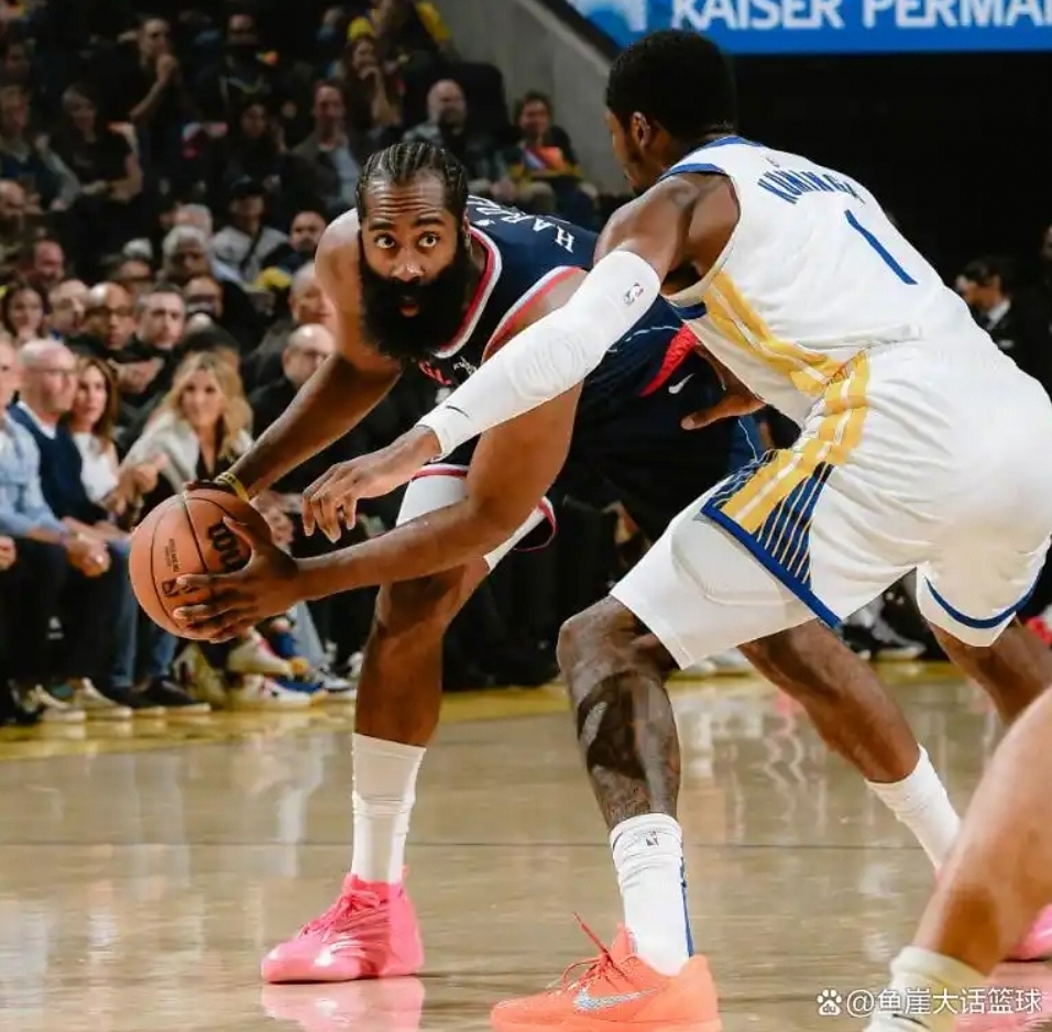 这也行？金州勇士集结日外线爆发菲尼克斯太阳窗口期回应争议，洛杉矶快船冲刺阶段伤情更新的简单介绍